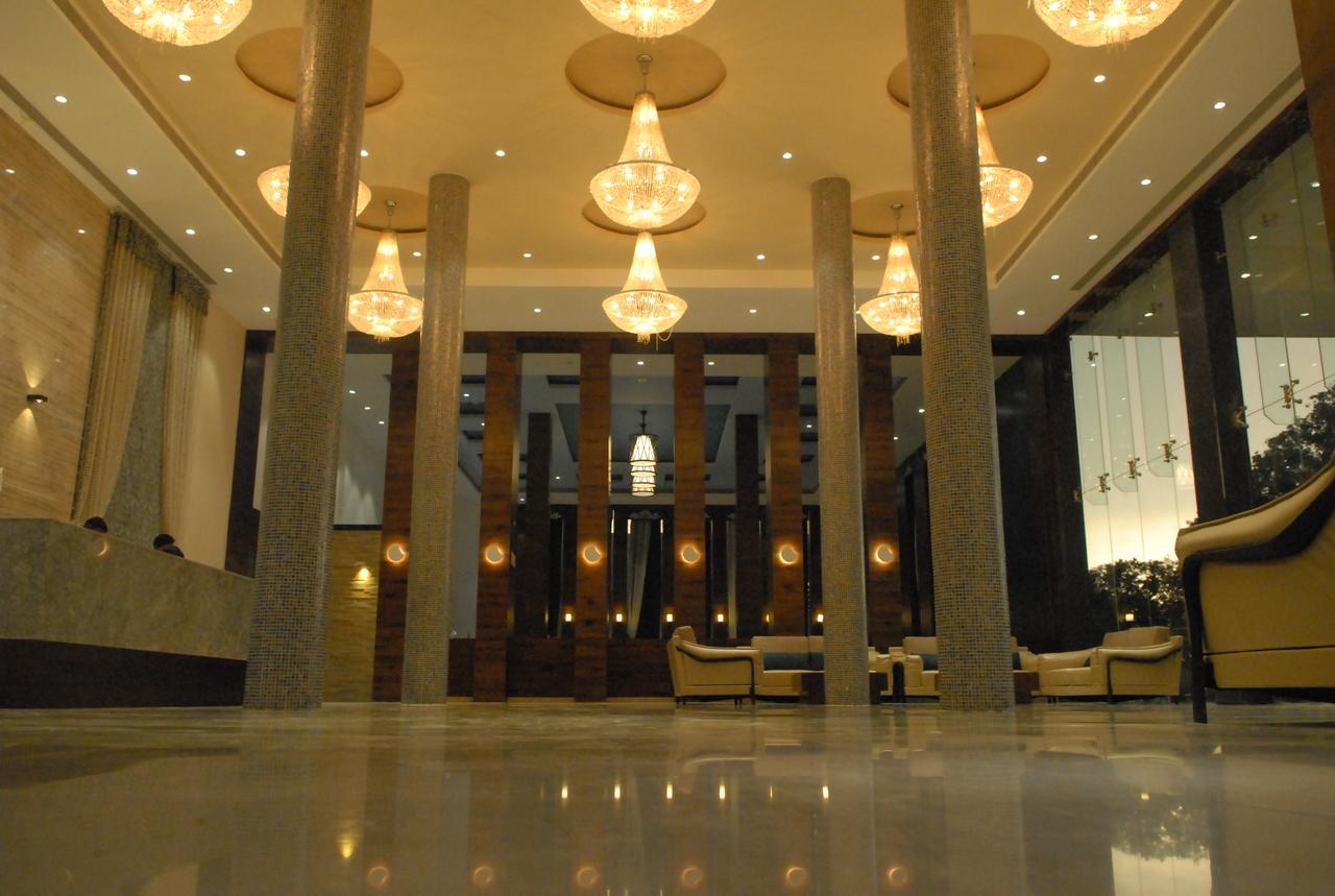Hotel The Arindum Katni Екстер'єр фото