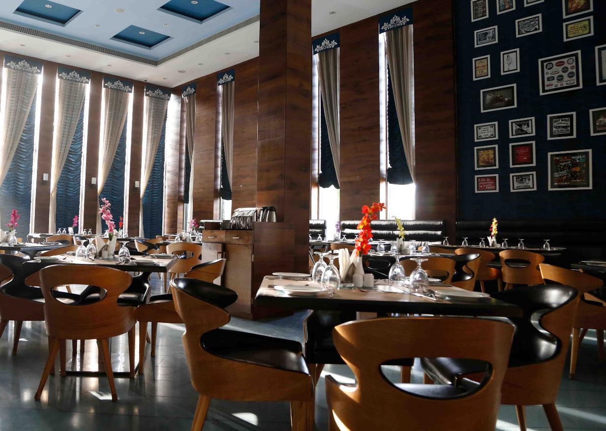 Hotel The Arindum Katni Екстер'єр фото