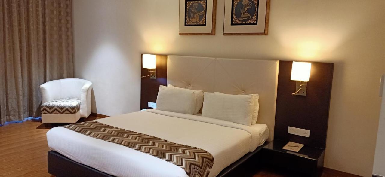 Hotel The Arindum Katni Екстер'єр фото
